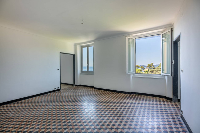 Appartamento in Vendita a Zoagli