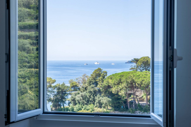 Appartamento in Vendita a Zoagli