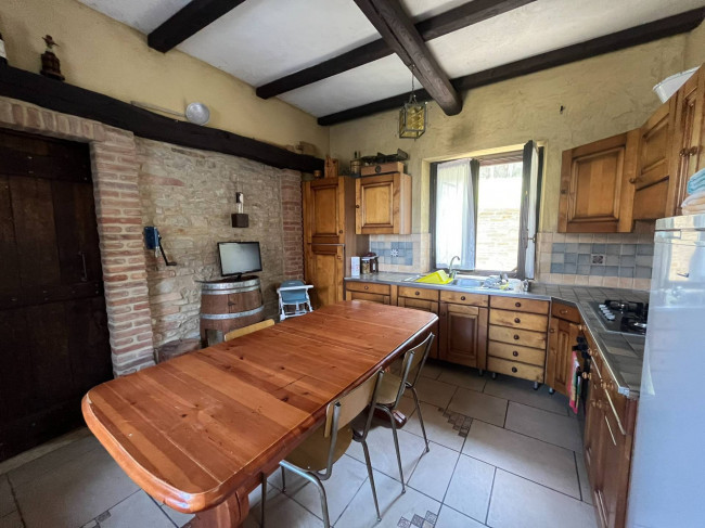 Cascina in Vendita a Neviglie