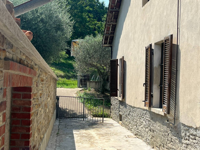 Cascina in Vendita a Neviglie