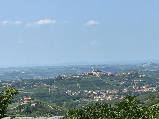Cascina in Vendita a Neviglie