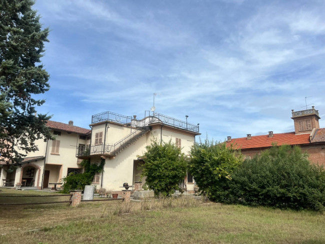 Casale in Vendita a Bruno