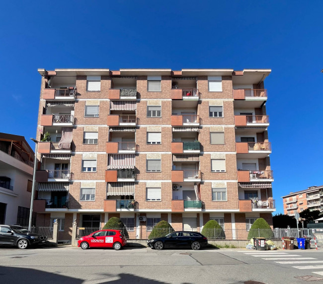 Apartment for Sale to Chieri