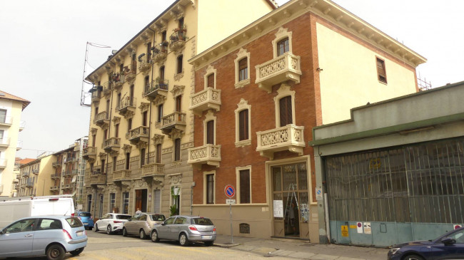 Commercial Property for Sale to Torino