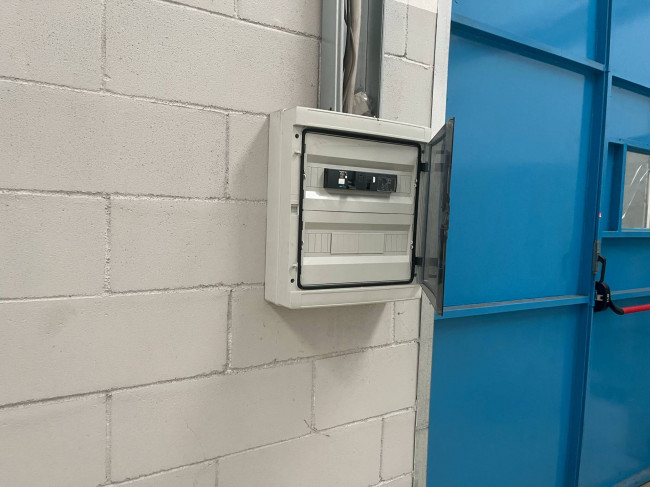 Centro logistico in Vendita a Castell'Alfero