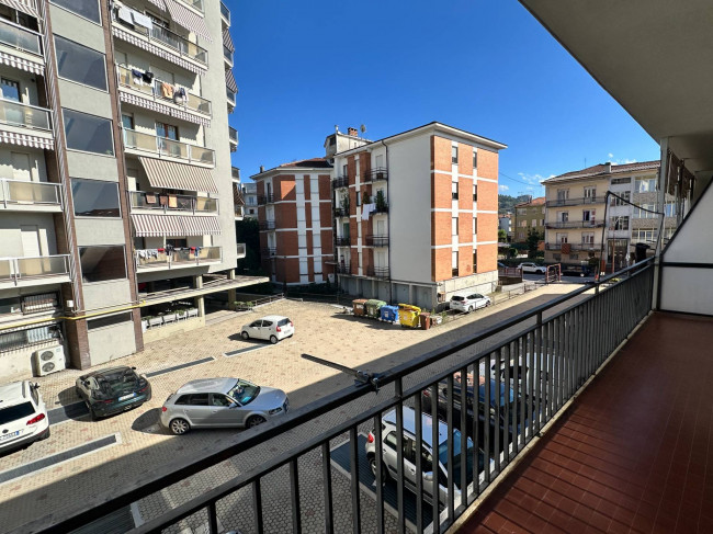 Apartment for Sale to Mondovì