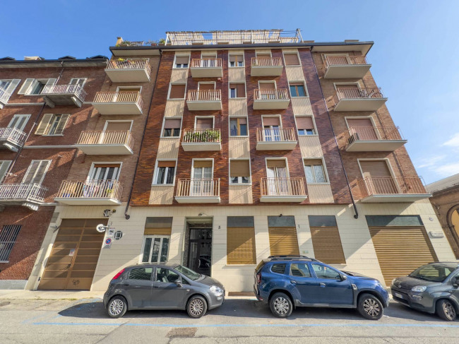 Apartment for Sale to Torino