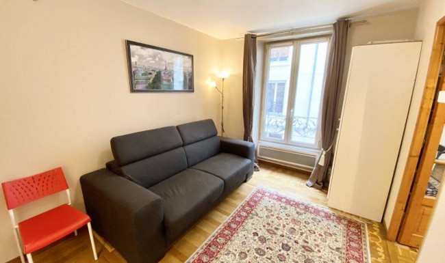 Apartment for Sale to Paris