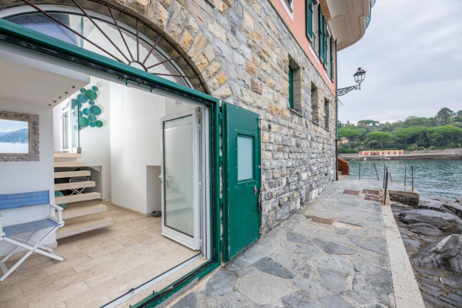 Appartamento in Vendita a Rapallo