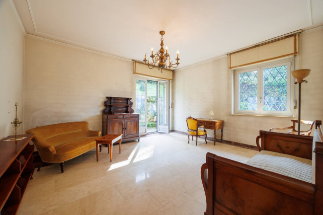 Apartment for Sale to Torino