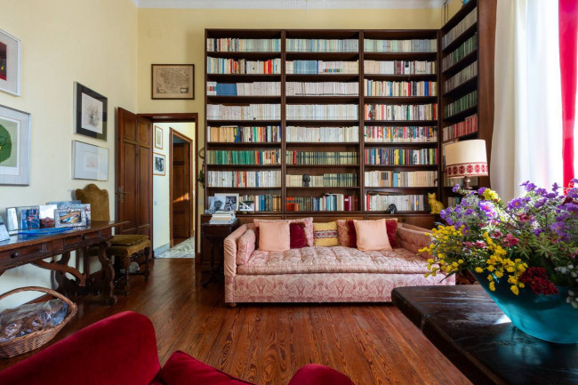 Villa in Vendita a Sestri Levante