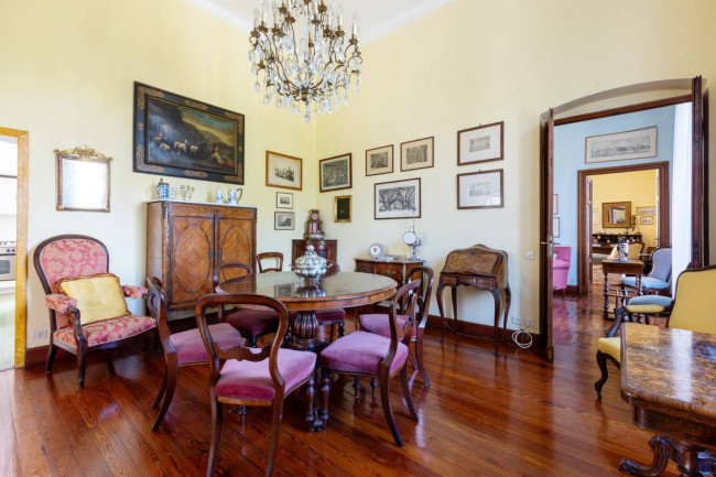 Villa in Vendita a Sestri Levante