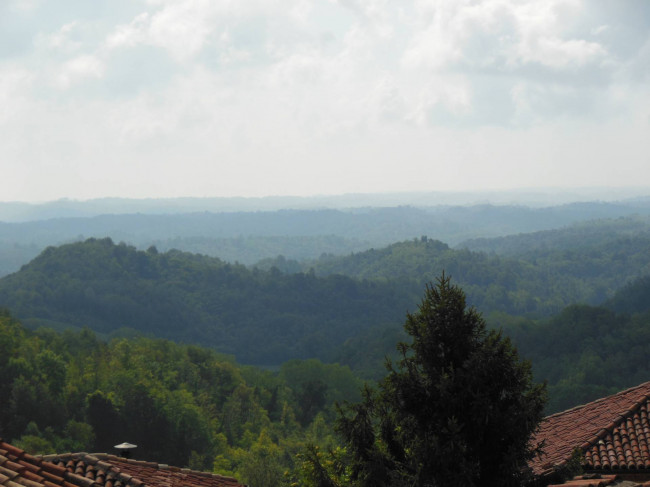 Casa indipendente in vendita a Pino D'asti (AT)