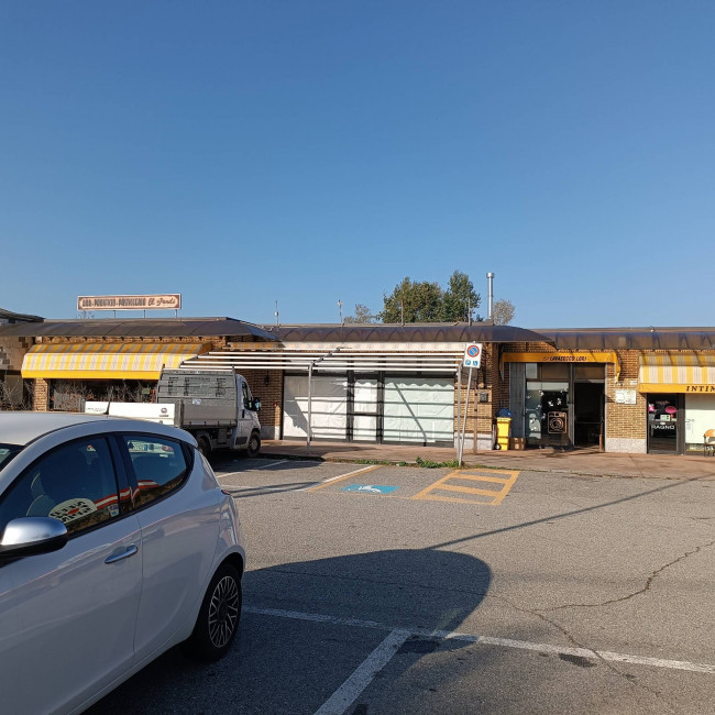 Attività Commerciale in vendita