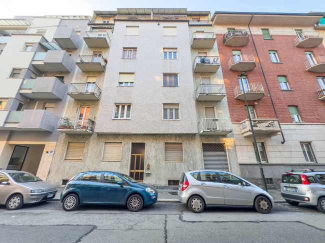 Apartment for Sale to Torino