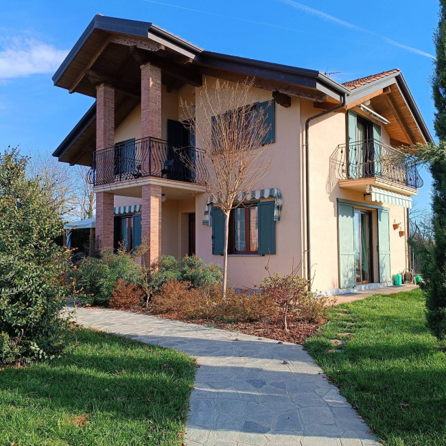 Villa in vendita