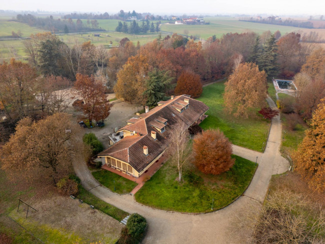 Tenuta in Vendita a Cellarengo