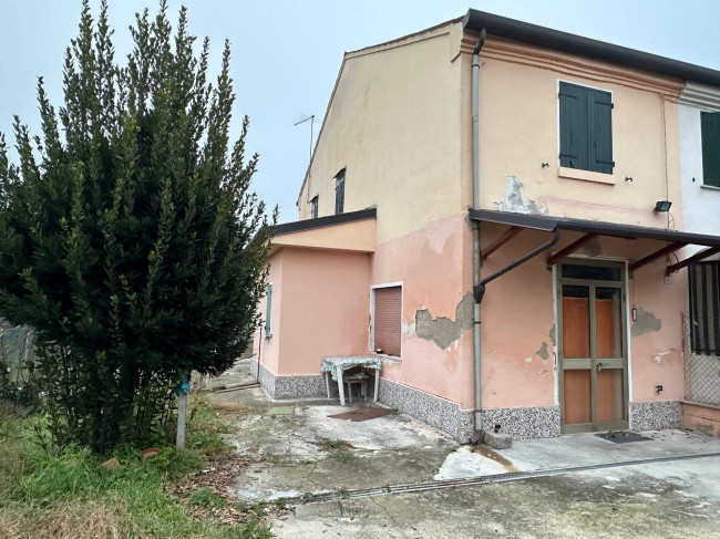 Porzione di casa in vendita a Crespino