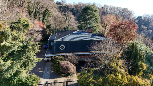 Villa Trifamiliare in vendita a Moncalieri