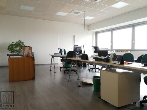 Locale commerciale in Vendita a Fossano