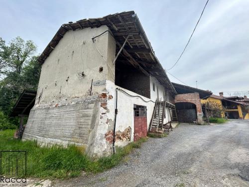 Casale in Vendita a Bene Vagienna