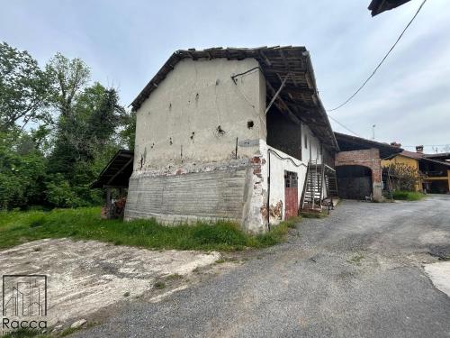 Casale in Vendita a Bene Vagienna