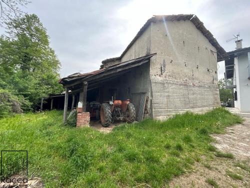 Casale in Vendita a Bene Vagienna