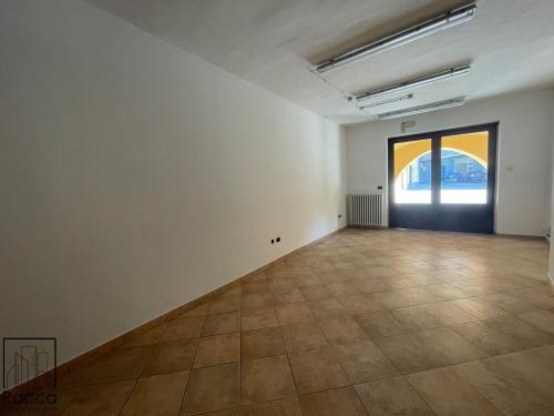 Locale commerciale in Vendita a Fossano