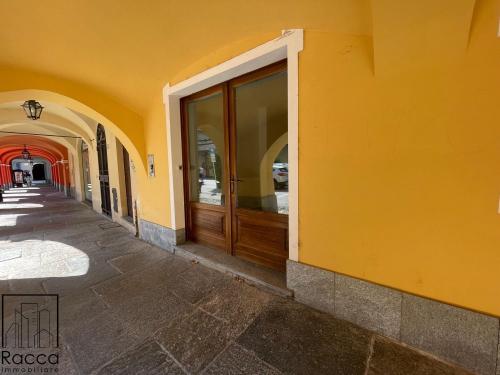 Locale commerciale in Vendita a Fossano