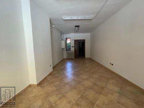 Locale commerciale in Vendita a Fossano