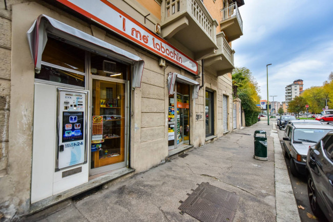 Attività Commerciale - Tabaccheria in Vendita a Torino