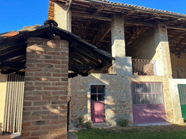 Dimora Storica in Vendita a Piovà Massaia