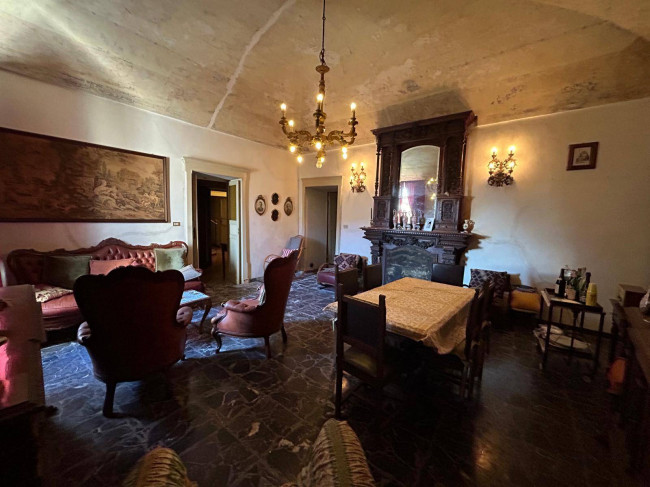 Dimora Storica in Vendita a Piovà Massaia