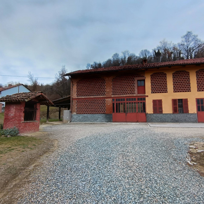 Cascina in Vendita a Asti