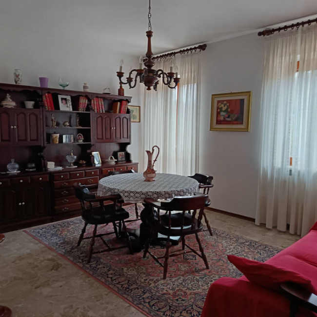 Cascina in Vendita a Asti