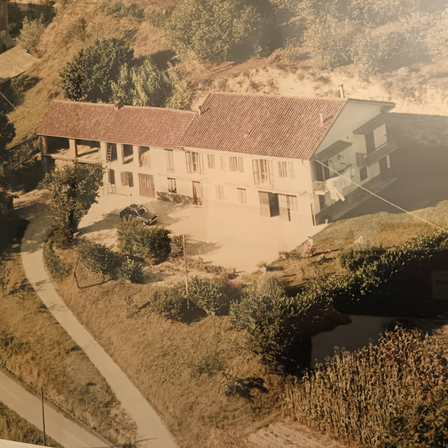 Cascina in Vendita a Asti