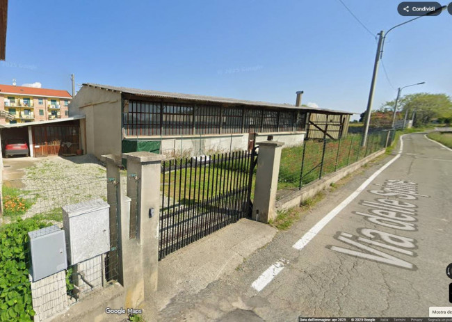 Capannone in Vendita a Ciriè