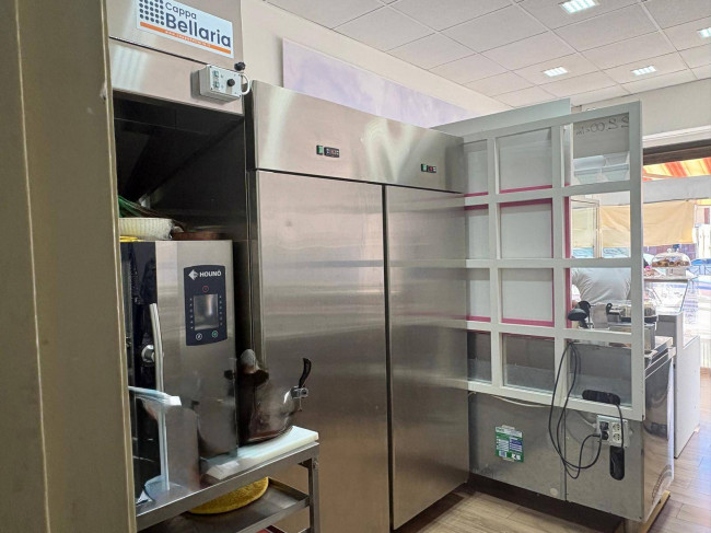 Attività Commerciale - Pasticceria in Vendita a Rivoli