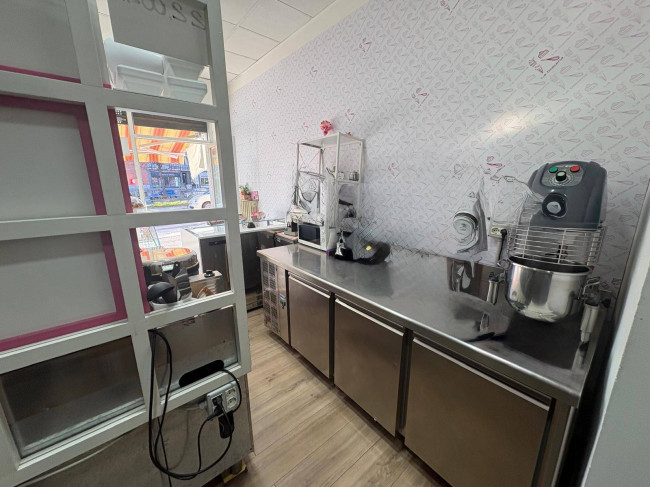 Attività Commerciale - Pasticceria in Vendita a Rivoli