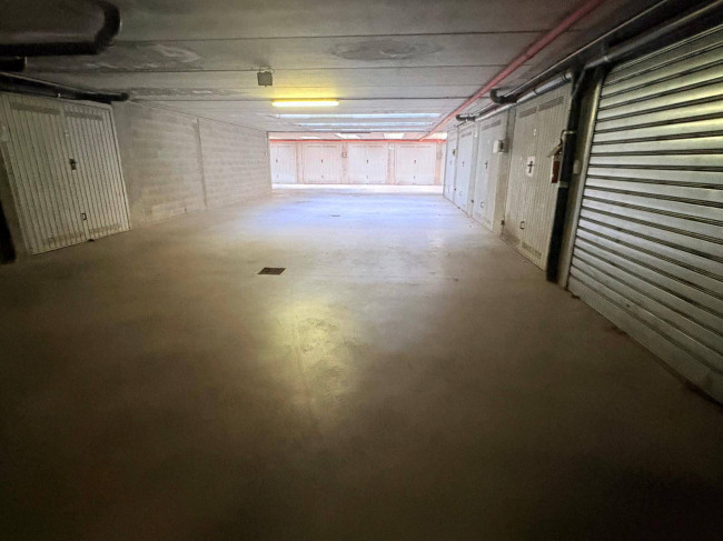 Box o garage in Vendita a Rivoli
