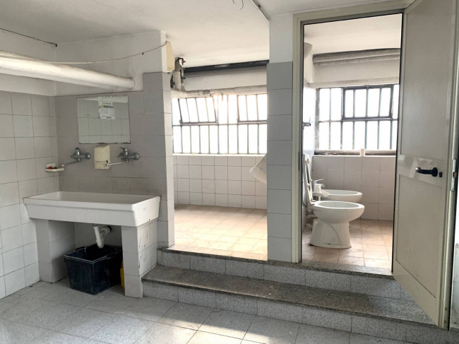 Locale commerciale in Vendita a Torino