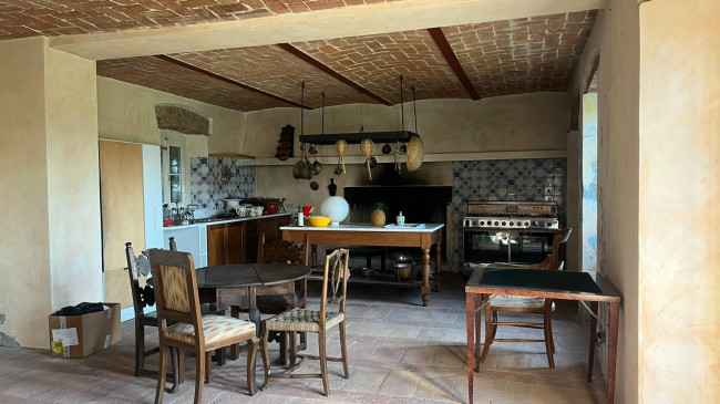 Cascina in Vendita a Rivalta Bormida