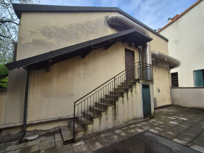 Locale commerciale in Affitto a Milano