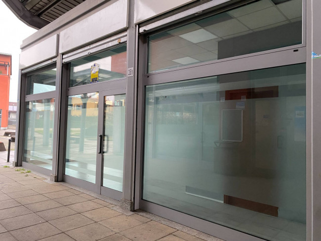 Negozio in Locazione a Grugliasco