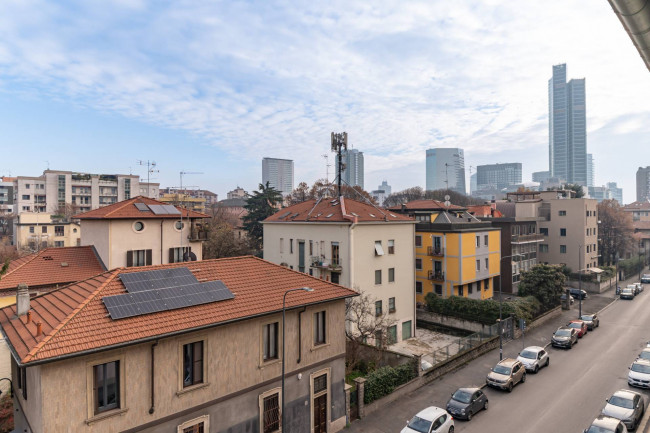 Appartamento in Affitto a Milano