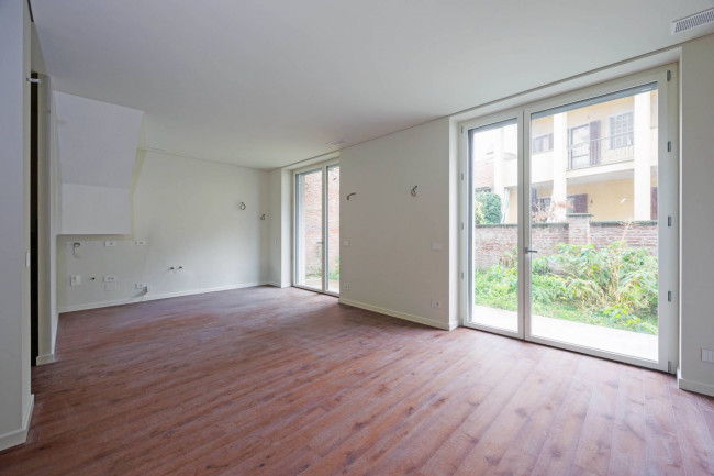 Apartment for Sale to Torino