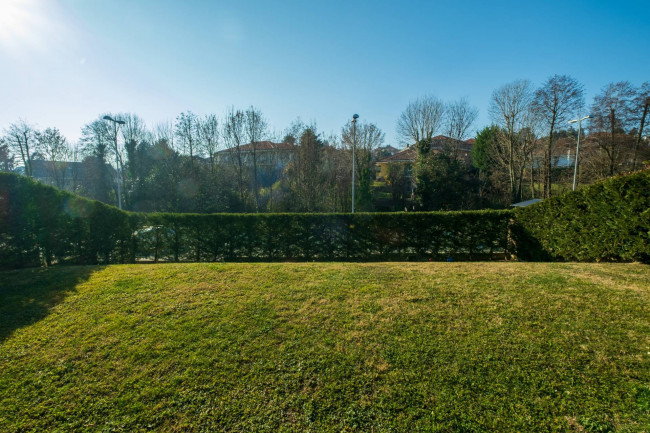 Appartamento in Vendita a Pecetto Torinese