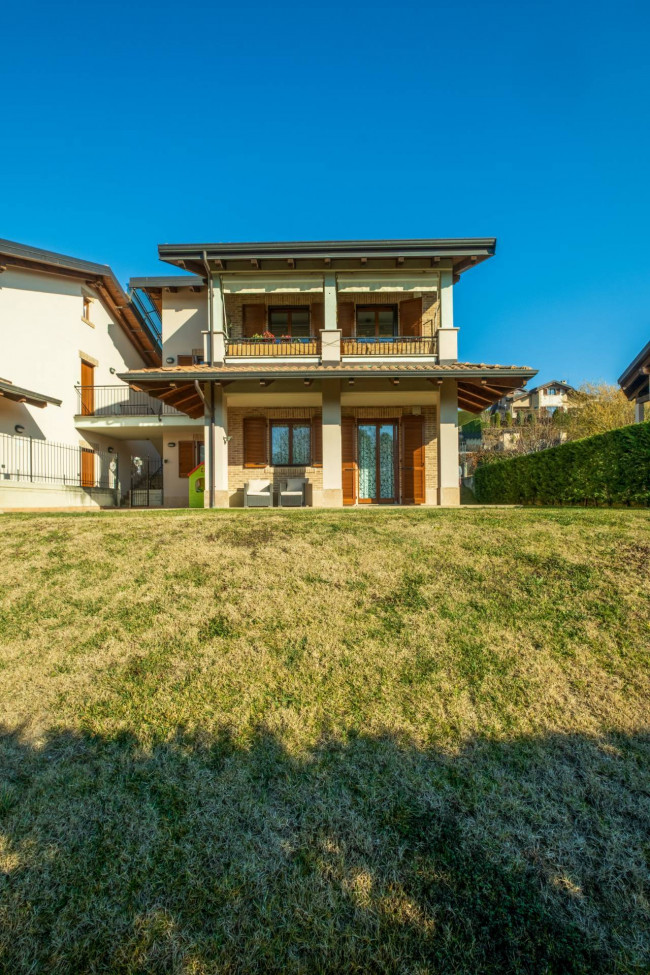 Appartamento in Vendita a Pecetto Torinese