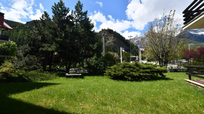 Appartamento in Vendita a Bardonecchia