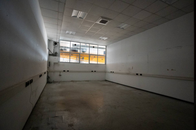 Capannone in Affitto a Volpiano